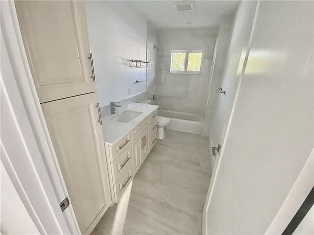 2635 NE 17th Street 2635, Pompano Beach, FL 33062