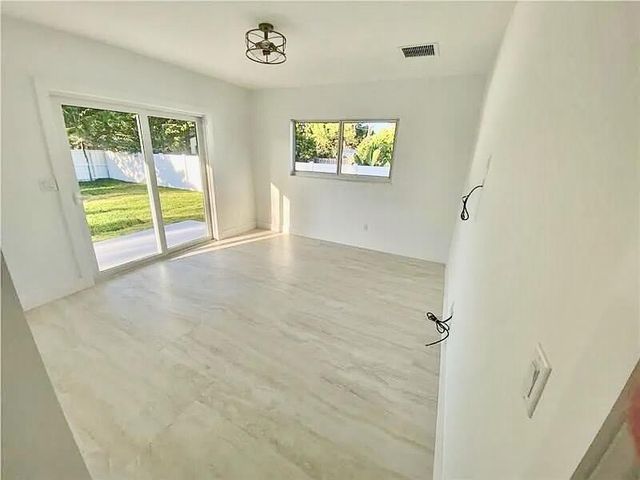 2635 NE 17th Street 2635, Pompano Beach, FL 33062