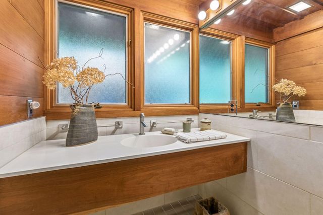 3530 Ridgewood Road, Arden Hills, MN 55112