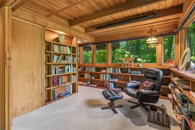 3530 Ridgewood Road, Arden Hills, MN 55112