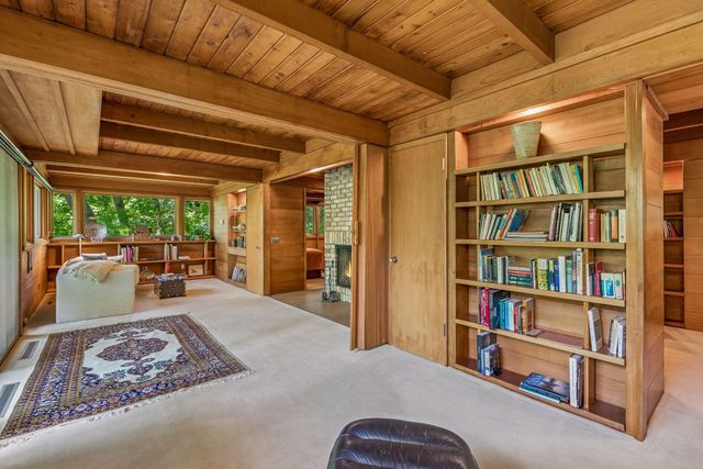 3530 Ridgewood Road, Arden Hills, MN 55112