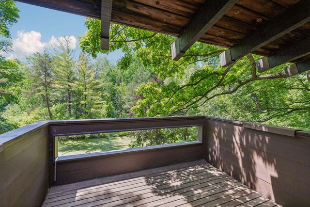 3530 Ridgewood Road, Arden Hills, MN 55112