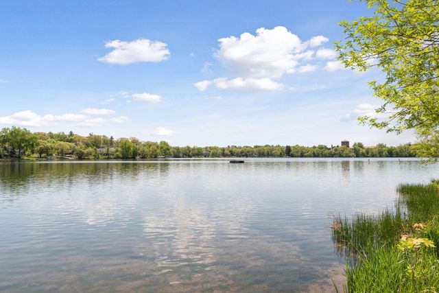 3530 Ridgewood Road, Arden Hills, MN 55112