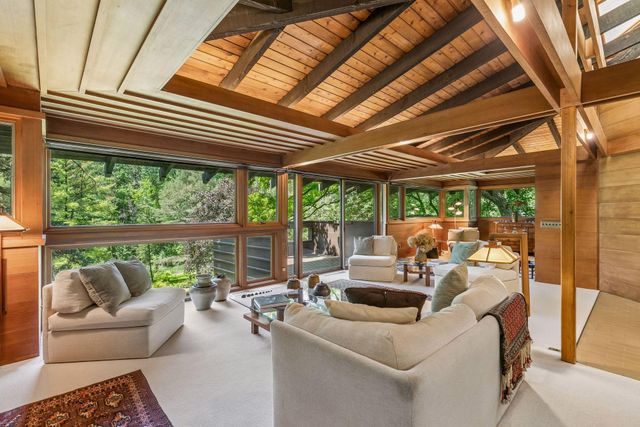 3530 Ridgewood Road, Arden Hills, MN 55112