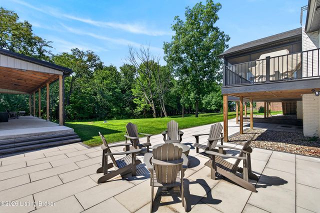 1304 S English Station Rd, Louisville, KY 40299