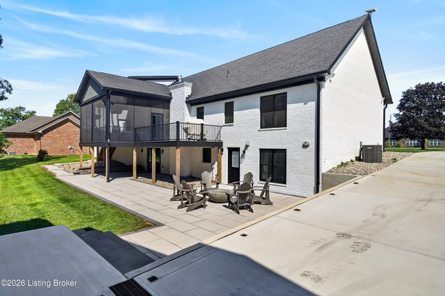 1304 S English Station Rd, Louisville, KY 40299