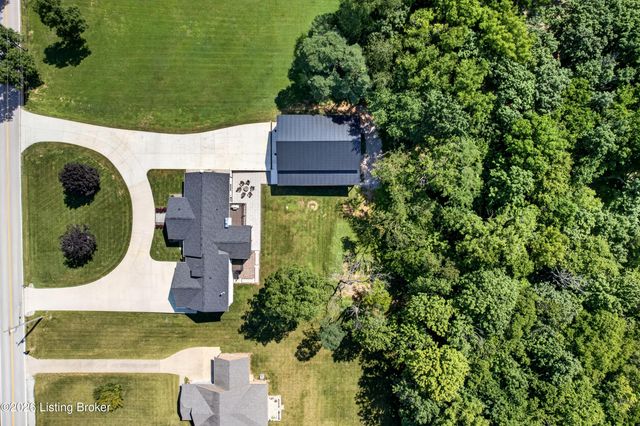 1304 S English Station Rd, Louisville, KY 40299