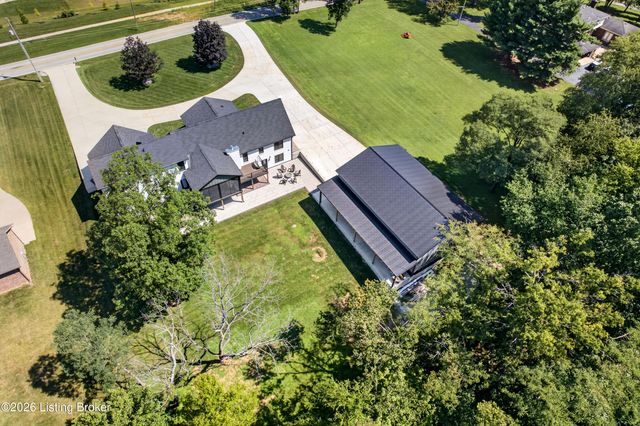 1304 S English Station Rd, Louisville, KY 40299