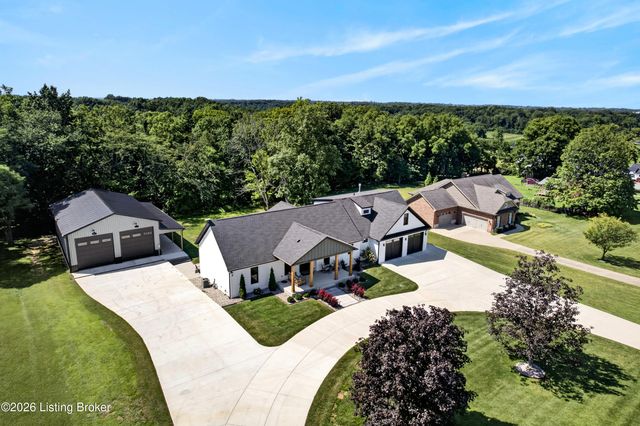 1304 S English Station Rd, Louisville, KY 40299