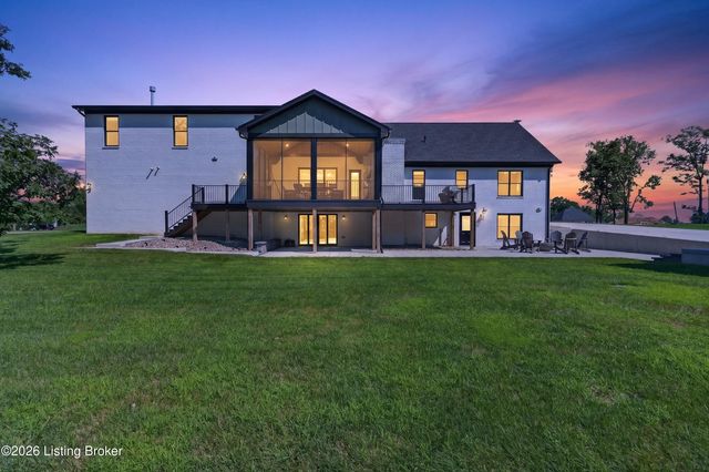 1304 S English Station Rd, Louisville, KY 40299