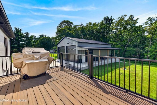 1304 S English Station Rd, Louisville, KY 40299