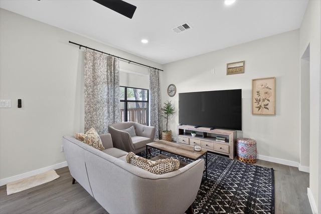 209 N Broad Street, St Jo, TX 76265