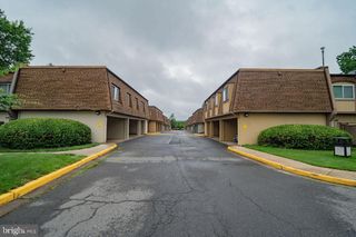8027 CAPISTRANO PL #8C, Alexandria, VA 22309