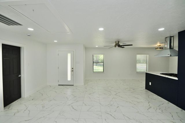 7133 Evans Street, Houston, TX 77061