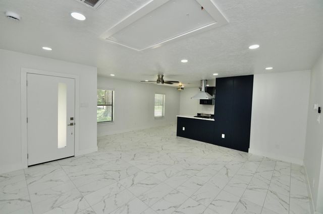 7133 Evans Street, Houston, TX 77061