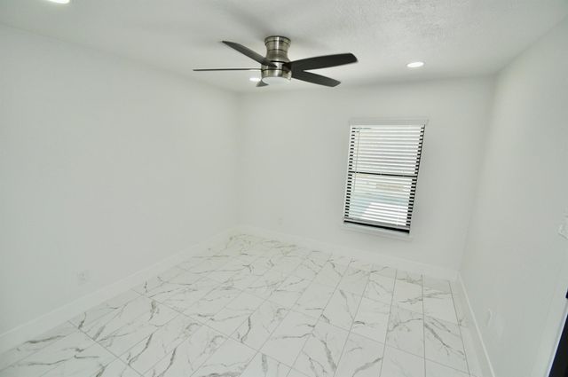 7133 Evans Street, Houston, TX 77061
