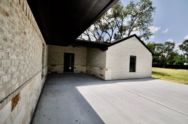7133 Evans Street, Houston, TX 77061