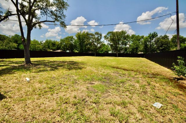 7133 Evans Street, Houston, TX 77061