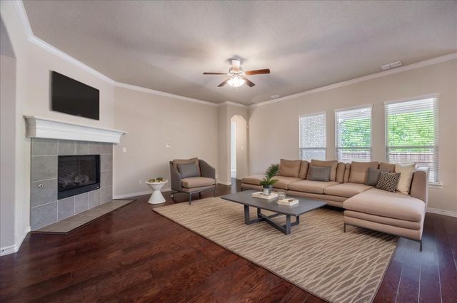 4712 Stillhouse Hollow Lane, Denton, TX 76226