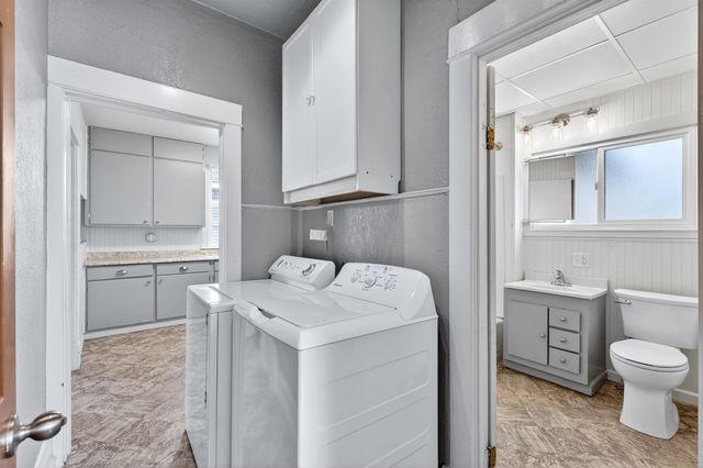 2202 W College Ave, Spokane, WA 99201