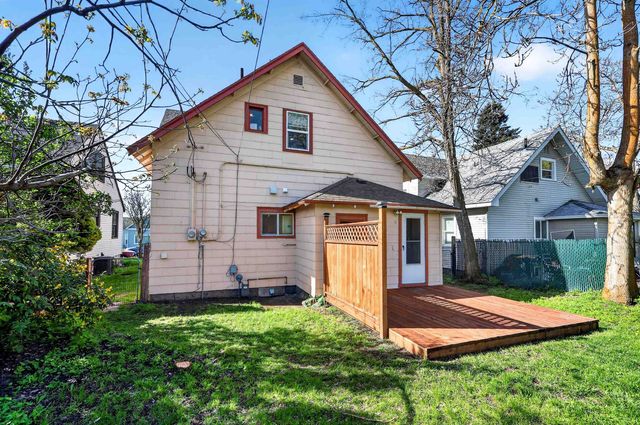 2202 W College Ave, Spokane, WA 99201