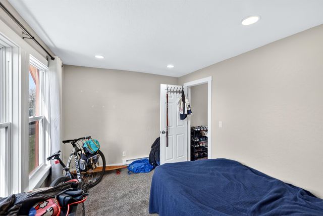 2202 W College Ave, Spokane, WA 99201