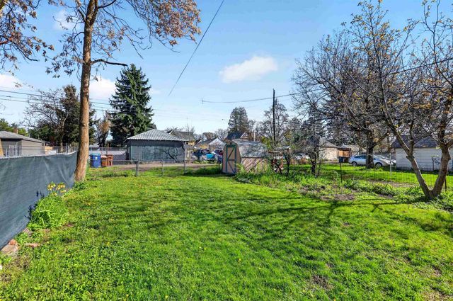 2202 W College Ave, Spokane, WA 99201