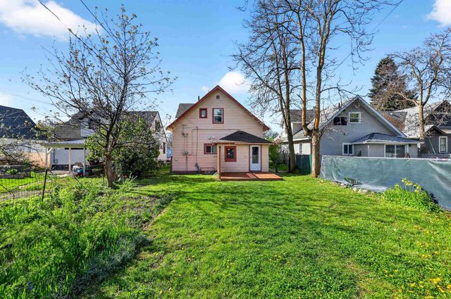 2202 W College Ave, Spokane, WA 99201