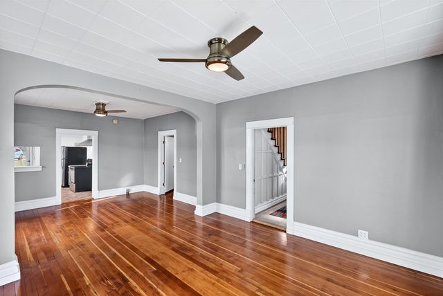 2202 W College Ave, Spokane, WA 99201