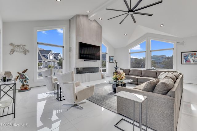 809 Inlet View Drive, Wilmington, NC 28409