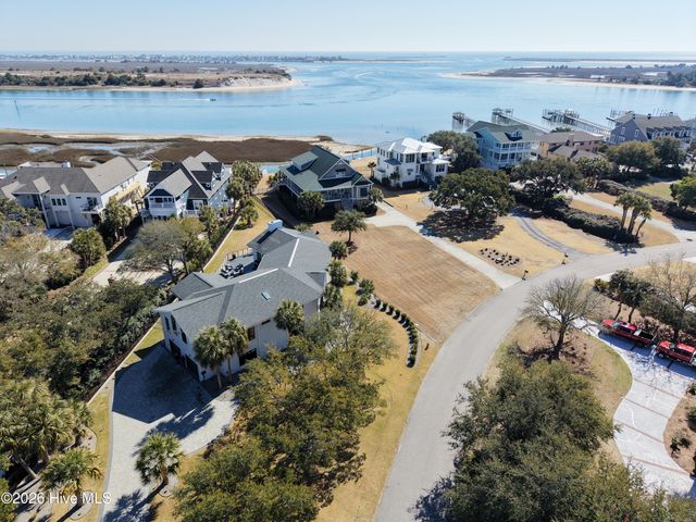 809 Inlet View Drive, Wilmington, NC 28409