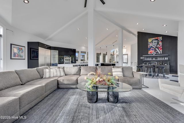 809 Inlet View Drive, Wilmington, NC 28409