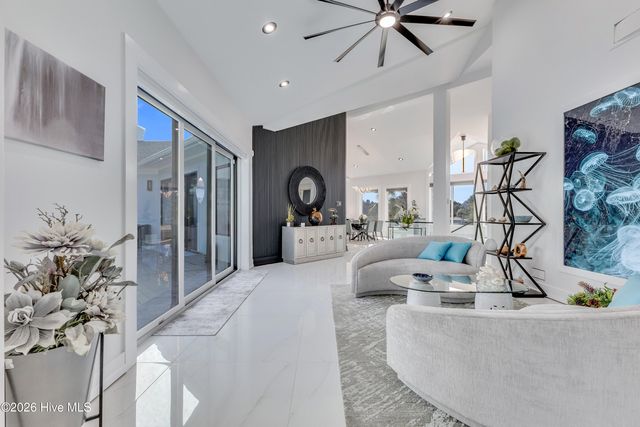 809 Inlet View Drive, Wilmington, NC 28409