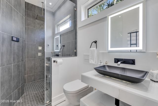 809 Inlet View Drive, Wilmington, NC 28409