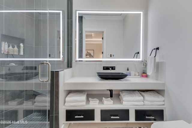 809 Inlet View Drive, Wilmington, NC 28409