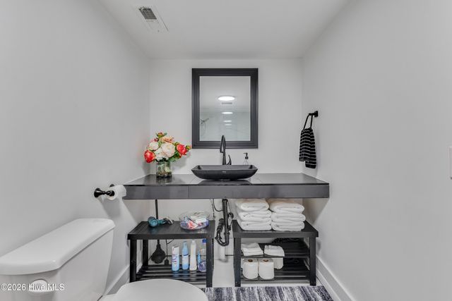 809 Inlet View Drive, Wilmington, NC 28409