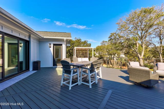 809 Inlet View Drive, Wilmington, NC 28409