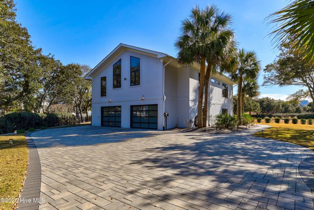 809 Inlet View Drive, Wilmington, NC 28409