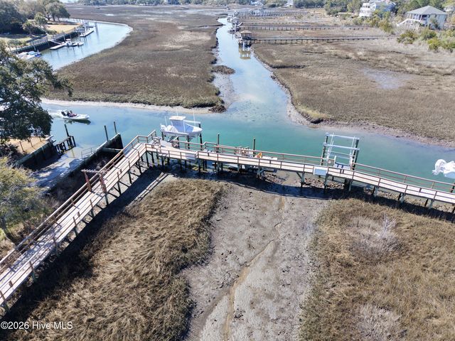 809 Inlet View Drive, Wilmington, NC 28409