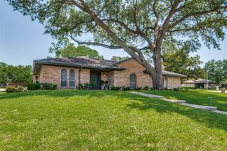 1905 Red Cypress Court, Arlington, TX 76012