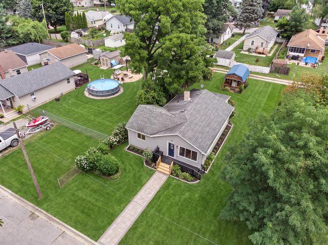 921 A Fleming Street, Hobart, IN 46342
