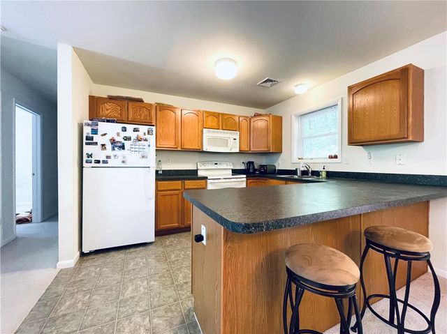 9 Sycamore Circle, Penn Forest Twp, PA 18210