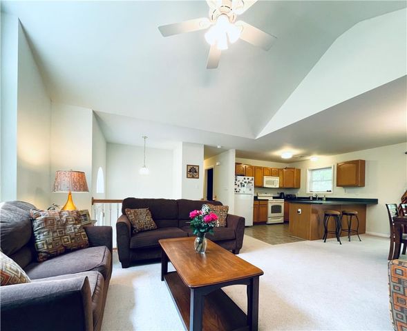9 Sycamore Circle, Penn Forest Twp, PA 18210