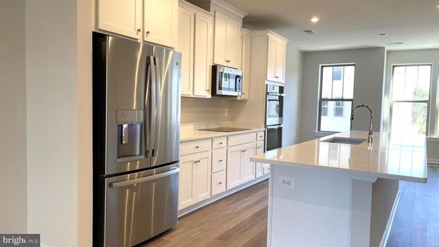 223 B PARK CENTRAL TER, Manassas Park, VA 20111