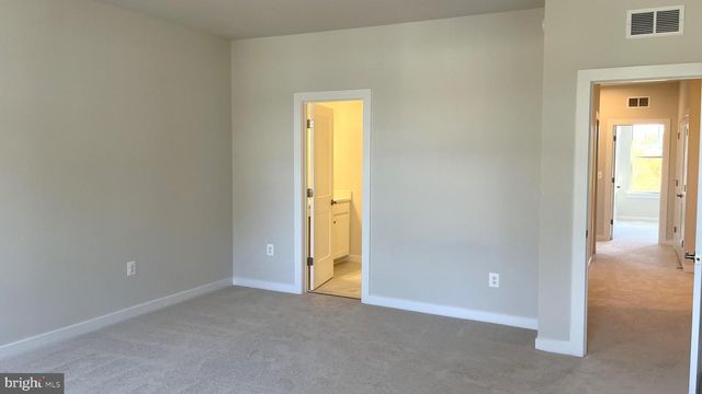 223 B PARK CENTRAL TER, Manassas Park, VA 20111