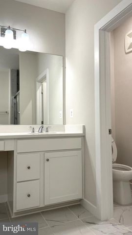 223 B PARK CENTRAL TER, Manassas Park, VA 20111