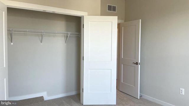 223 B PARK CENTRAL TER, Manassas Park, VA 20111