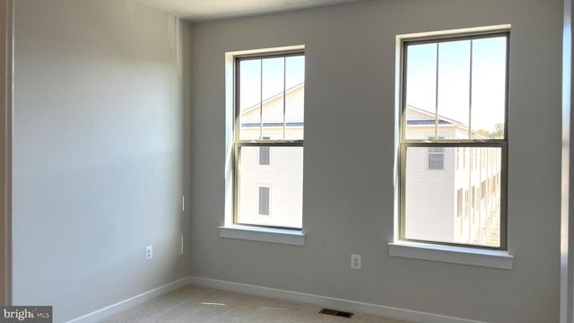 223 B PARK CENTRAL TER, Manassas Park, VA 20111