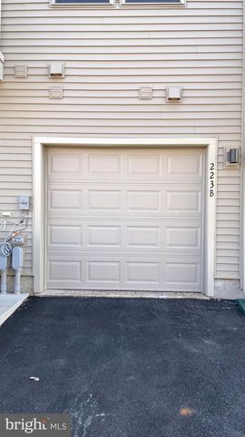 223 B PARK CENTRAL TER, Manassas Park, VA 20111