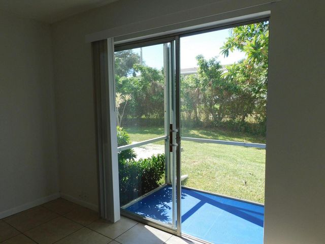 640 SE 2nd Avenue 107, Boynton Beach, FL 33435